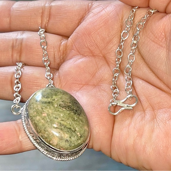 Unakite Jasper Pendant Necklace 15”-17” - Picture 7 of 10
